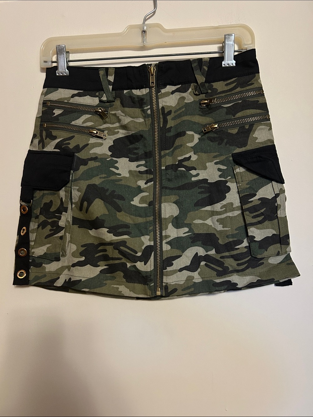 Daisy Street camo colour skirt zip front side pockets decorative zippers size XS